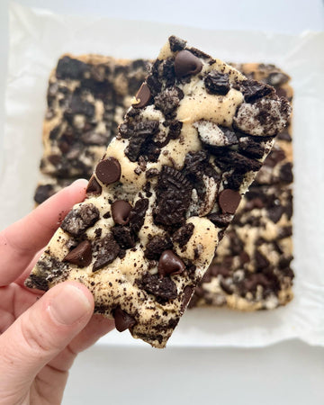 Cookies & Cream Blondies