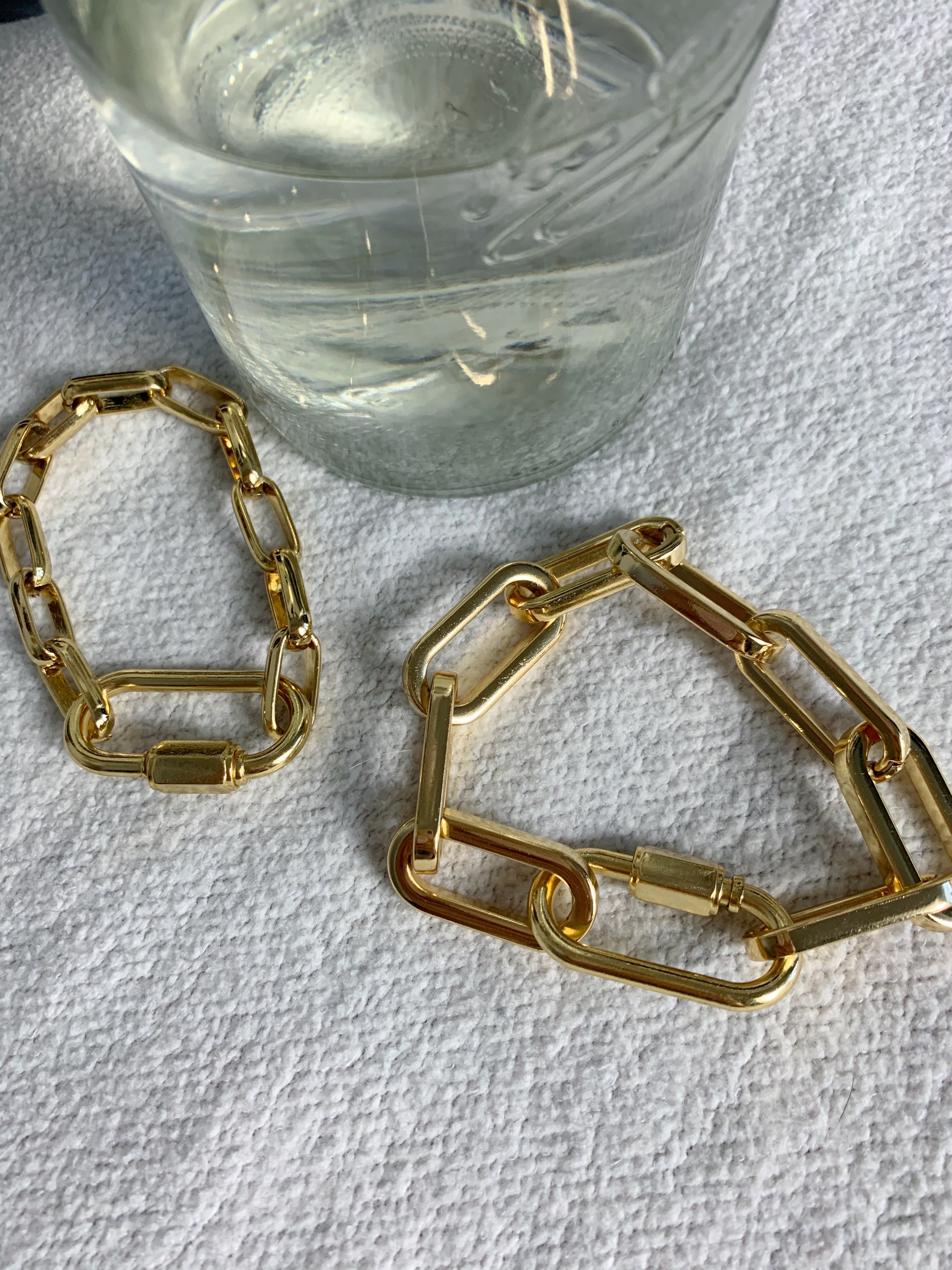 Views & Co. Twister Lock Bracelet