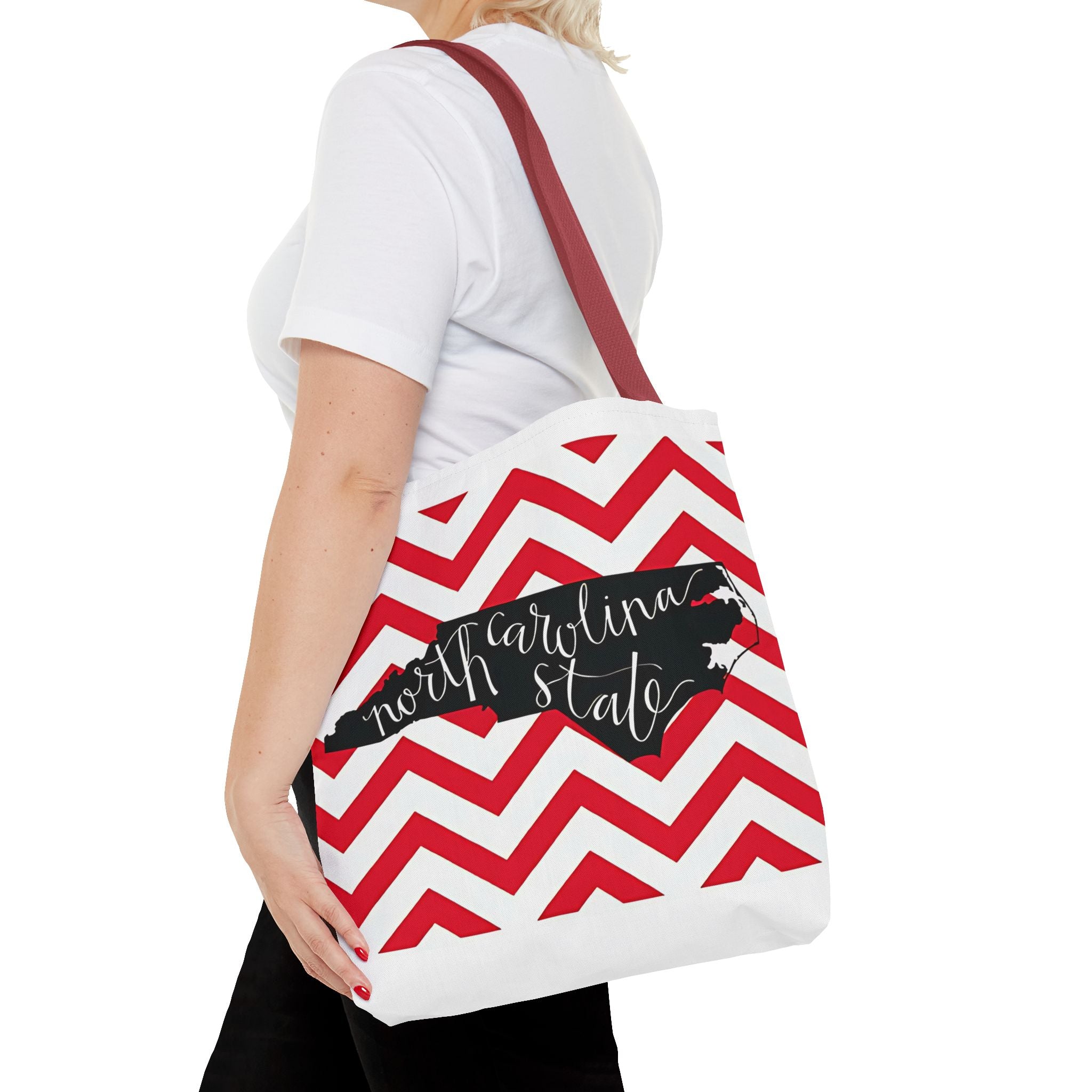North Carolina Tote Bag, Stylish Chevron Pattern, Beach Essentials, Reusable Grocery Bag, Gift for Travelers, Southern Charm