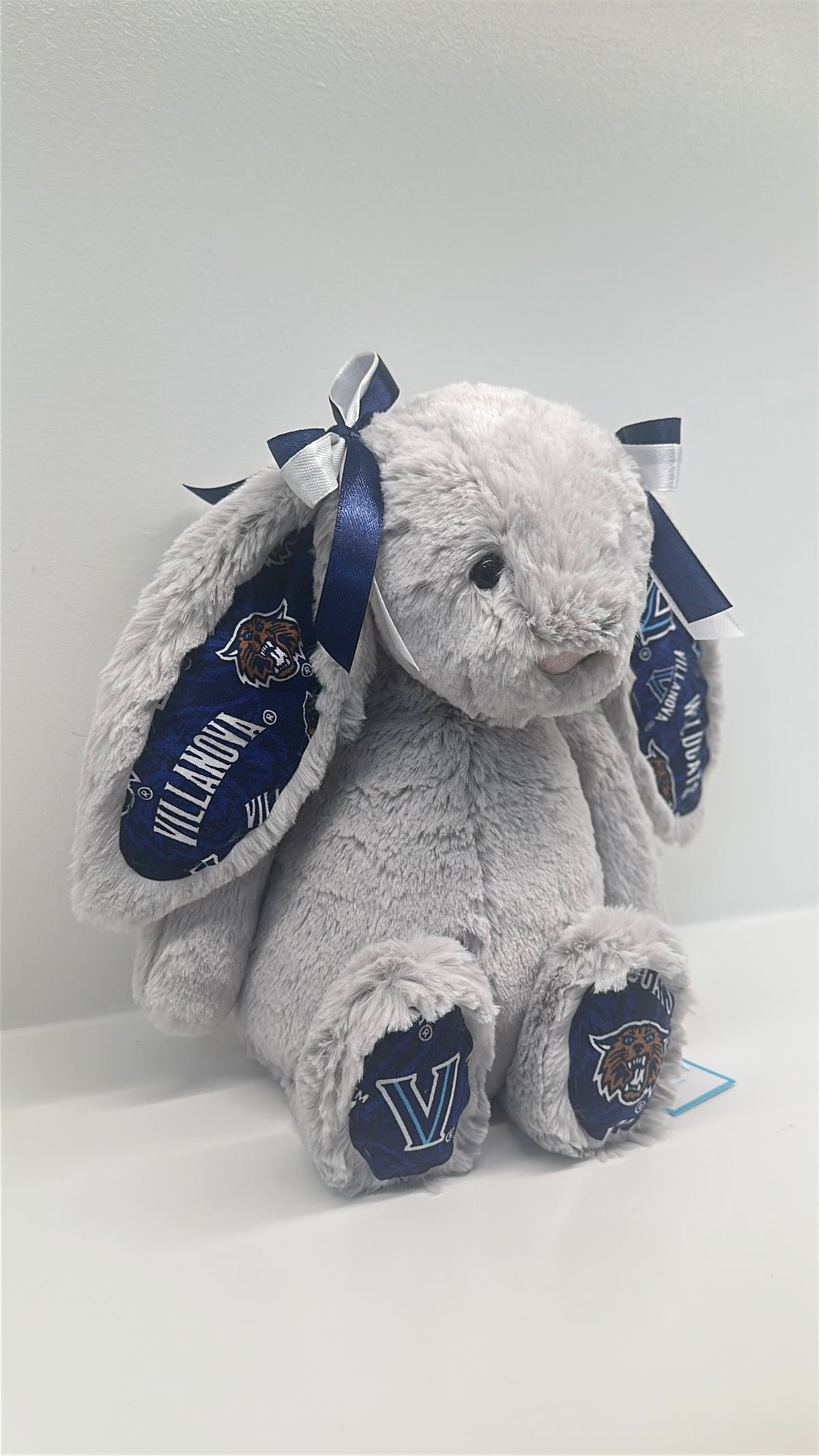 Villanova Custom College Jellycat Bashful Bunny