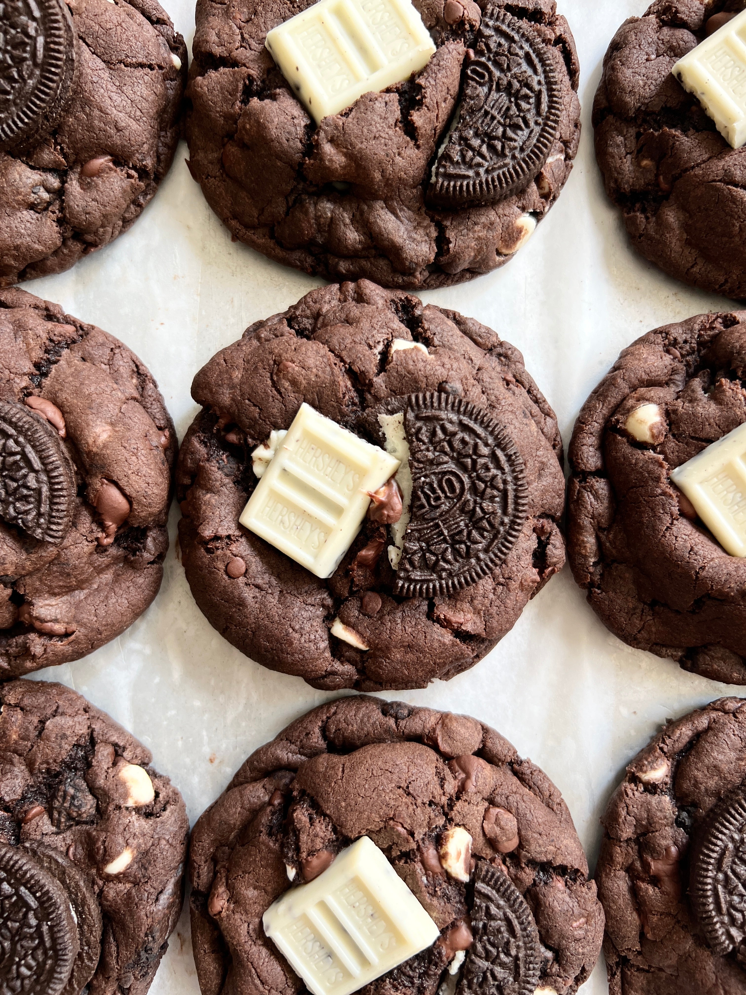Chocolate Cookies & Cream Cookies