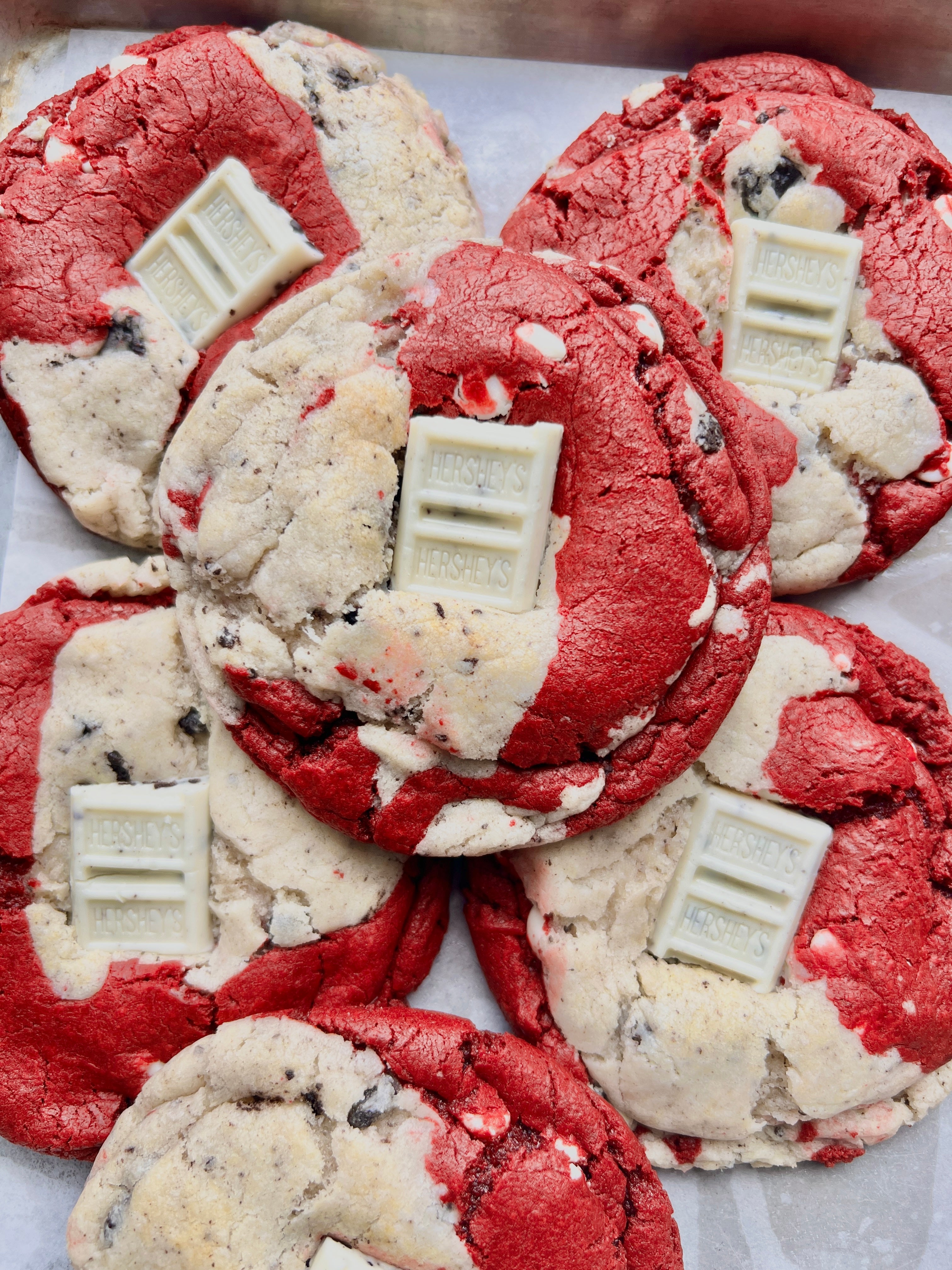 Red Velvet Cookies & Cream Cookies