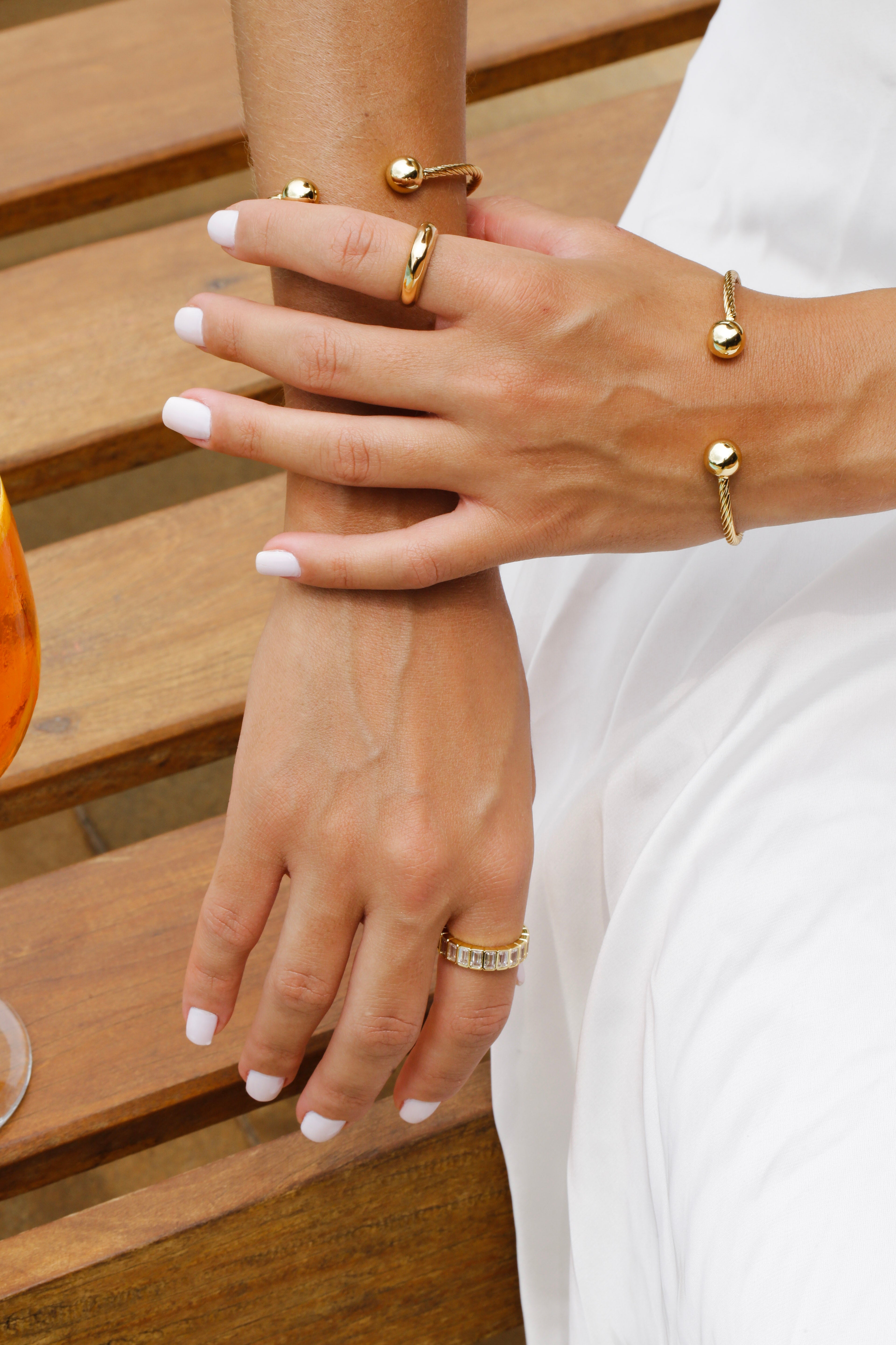 Views & Co. Pointe Bracelet