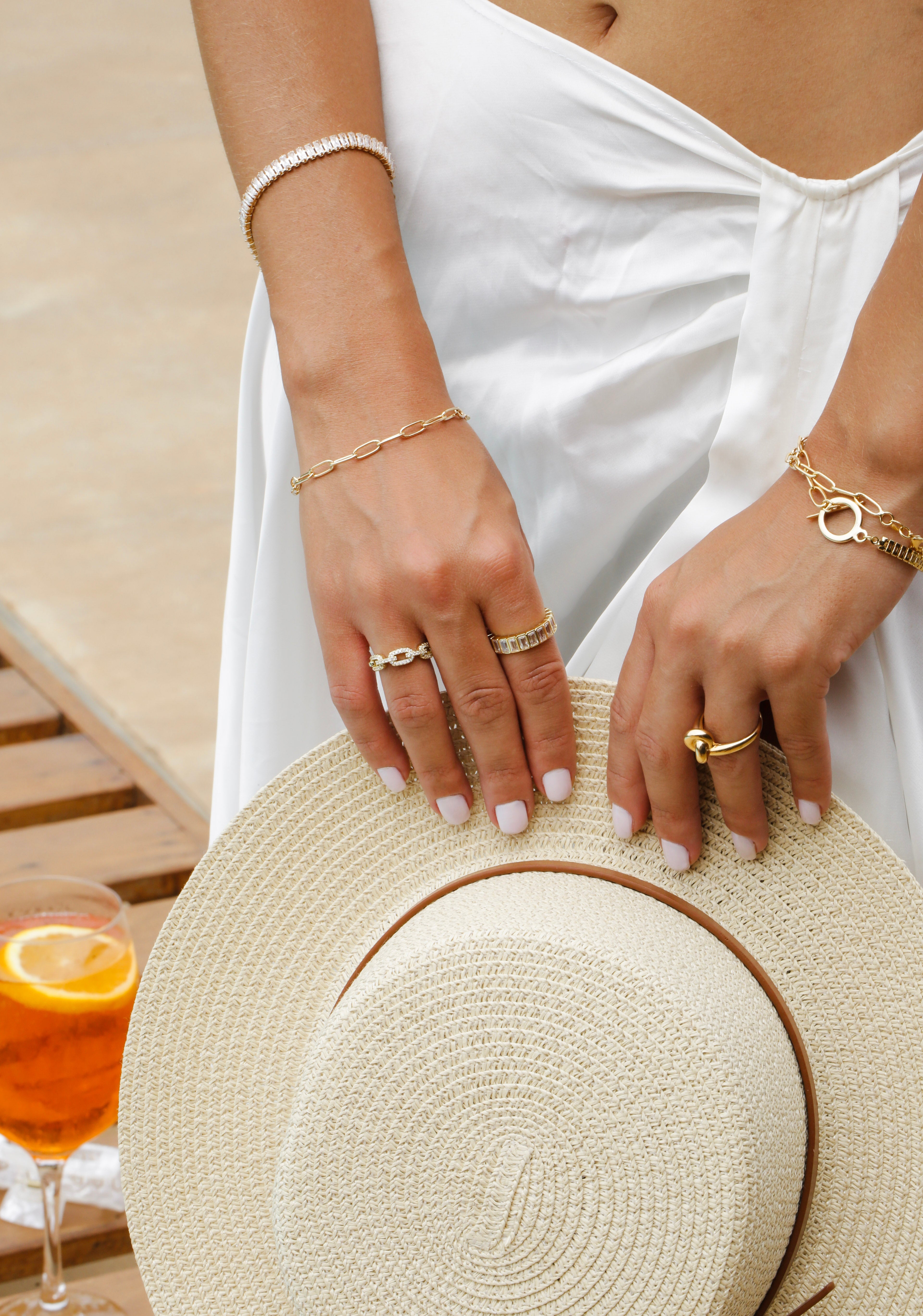 Views & Co Knock Knot Ring