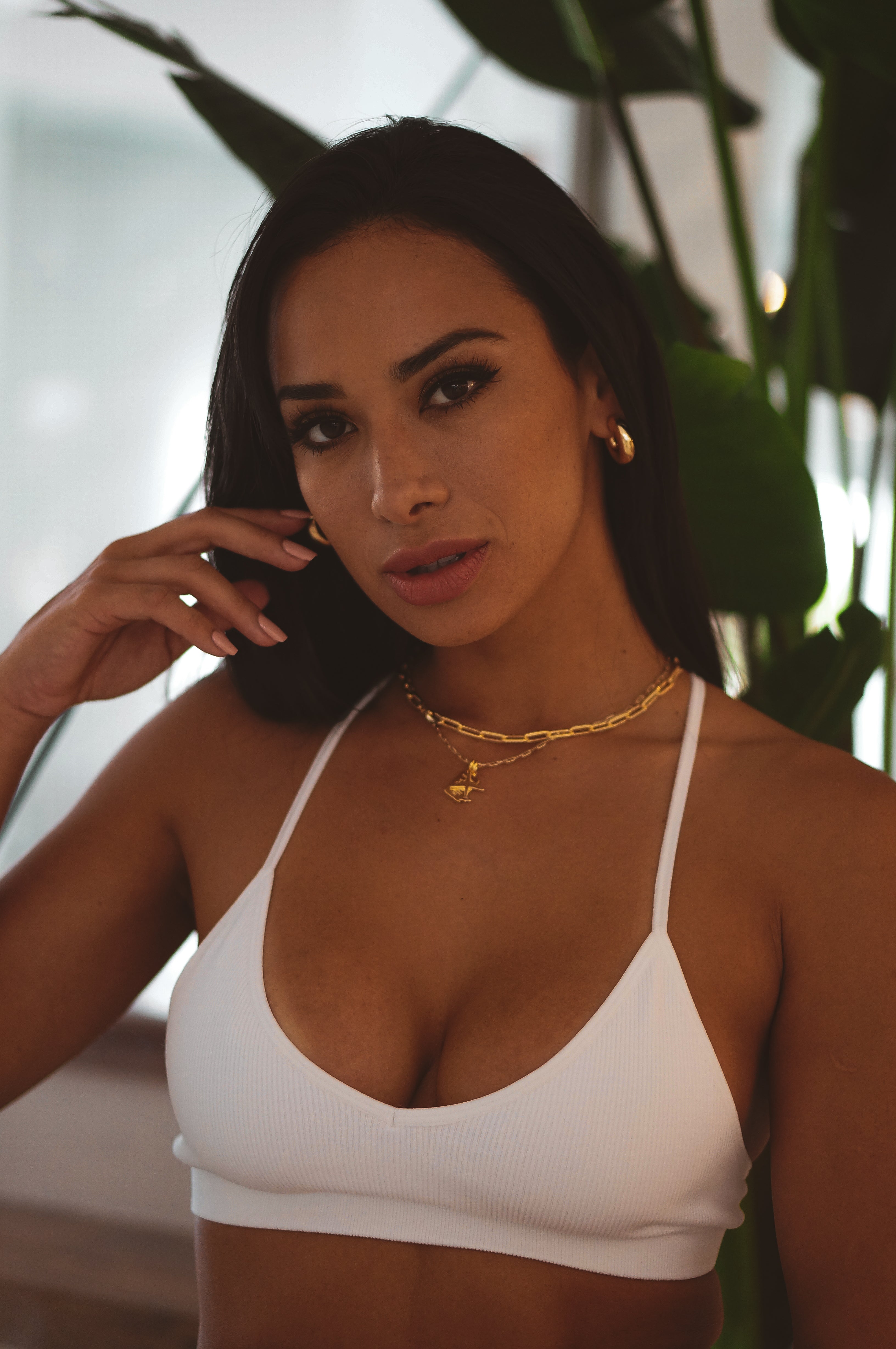 Views & Co. Live. Love. Travel Necklace Set