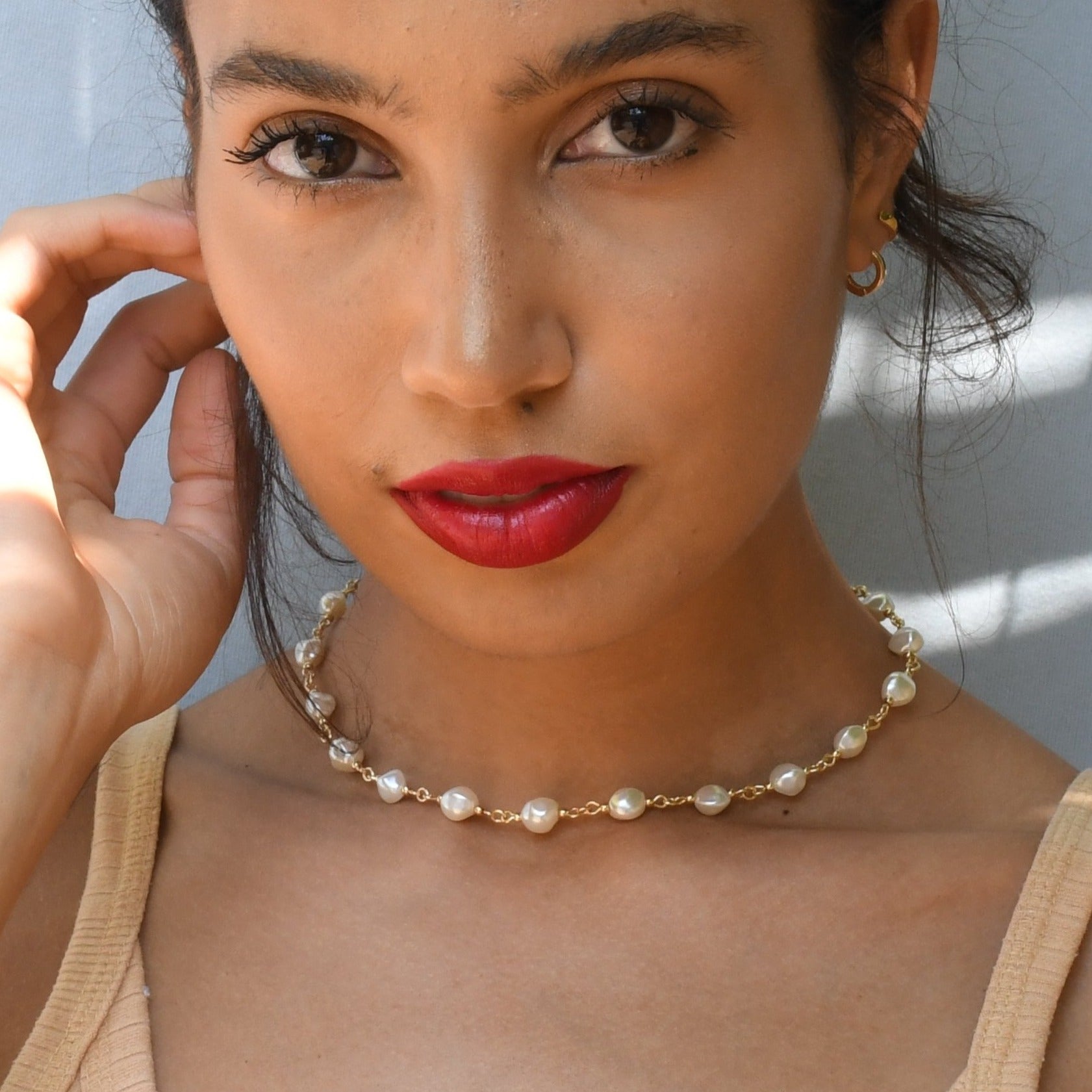 Views & Co. Miss Pearl Necklace