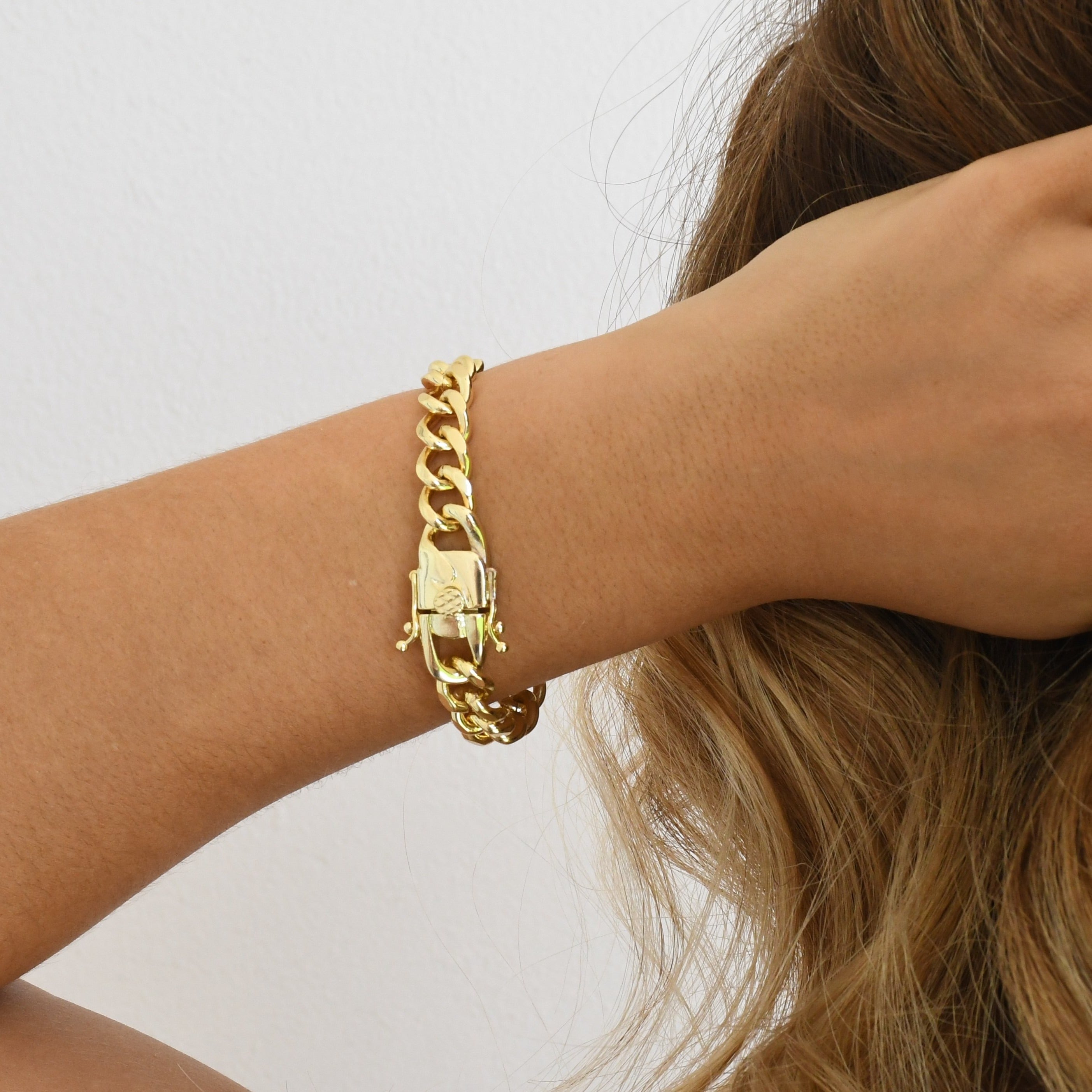 Views & Co. Rebel Gold Choker