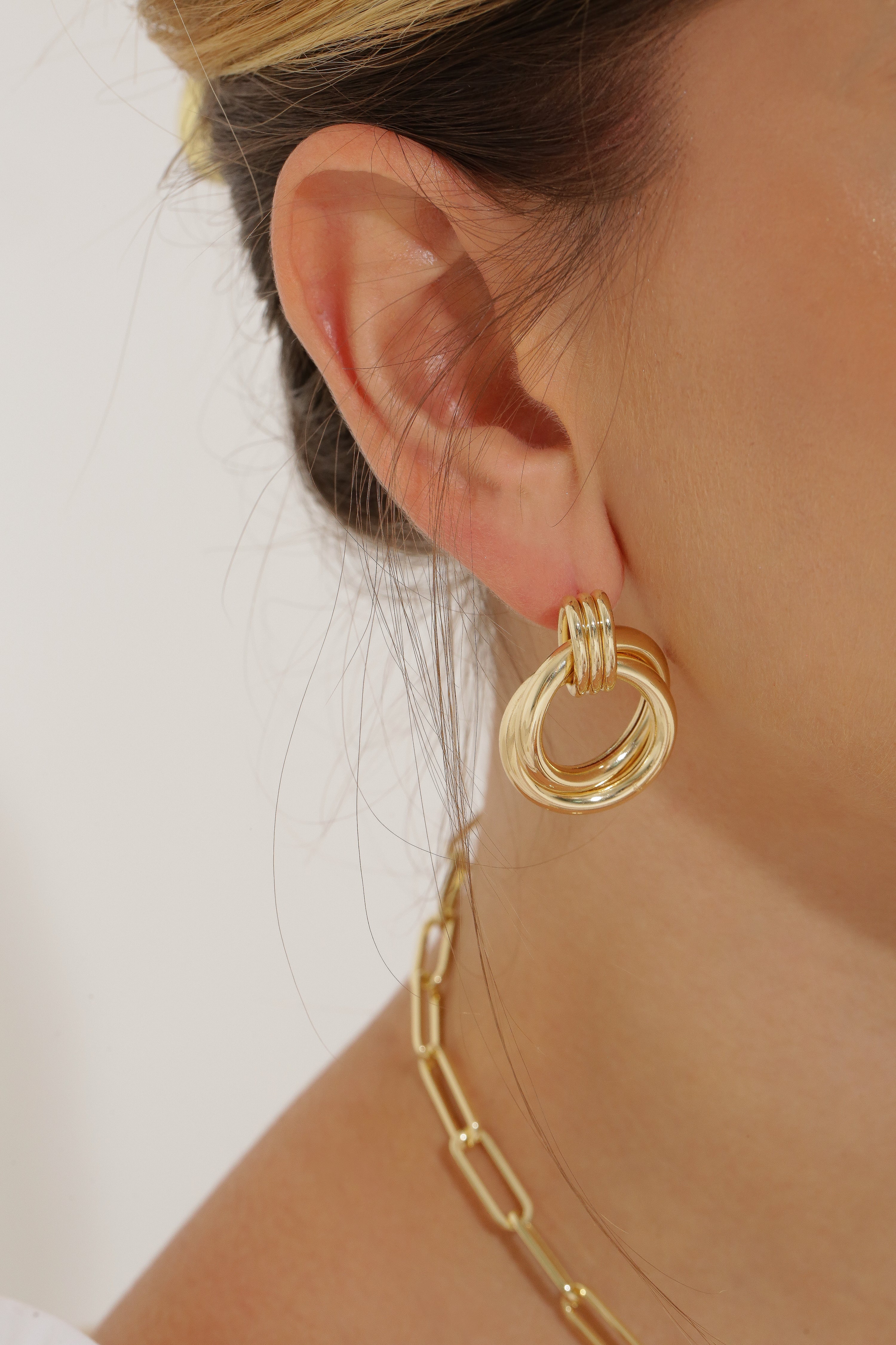 Views & Co. Tori Earrings