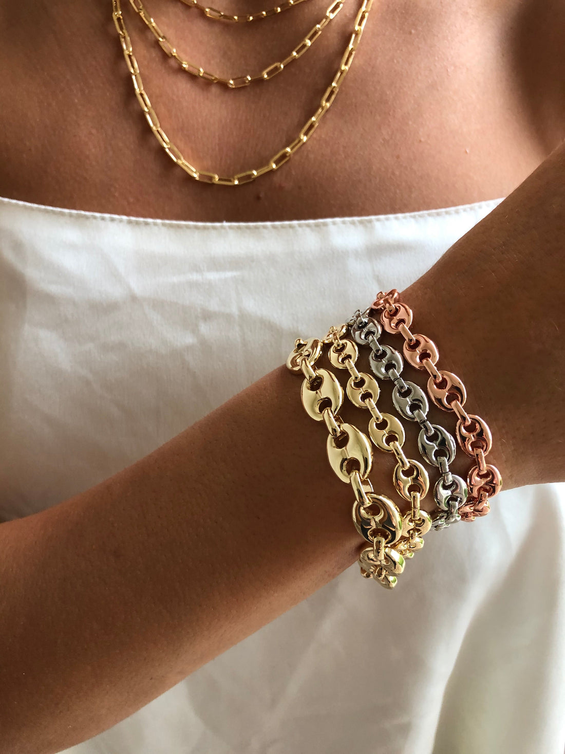 Views & Co. Puff Bracelet