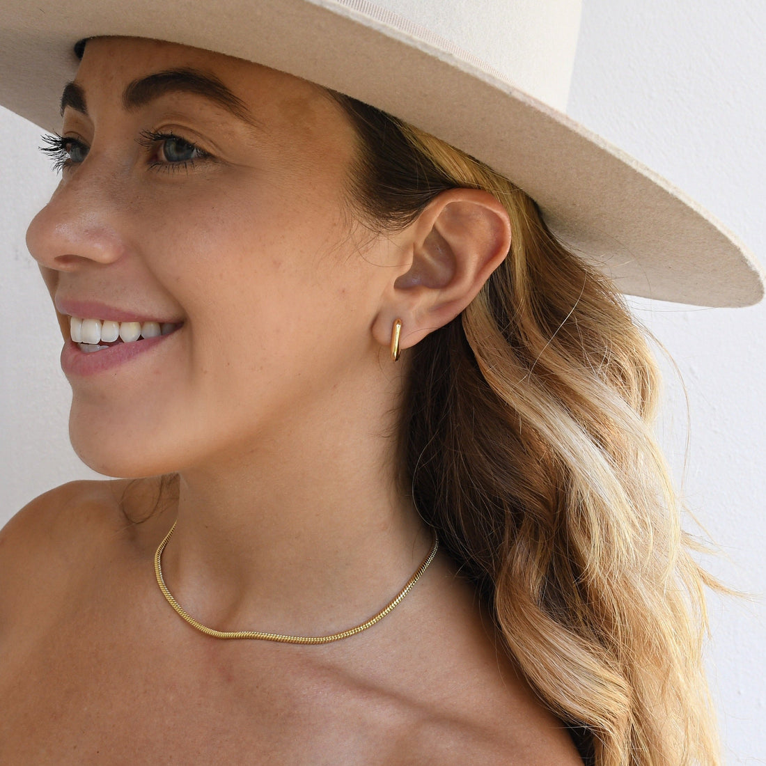 Views & Co. Oval Hoop Earrings Set