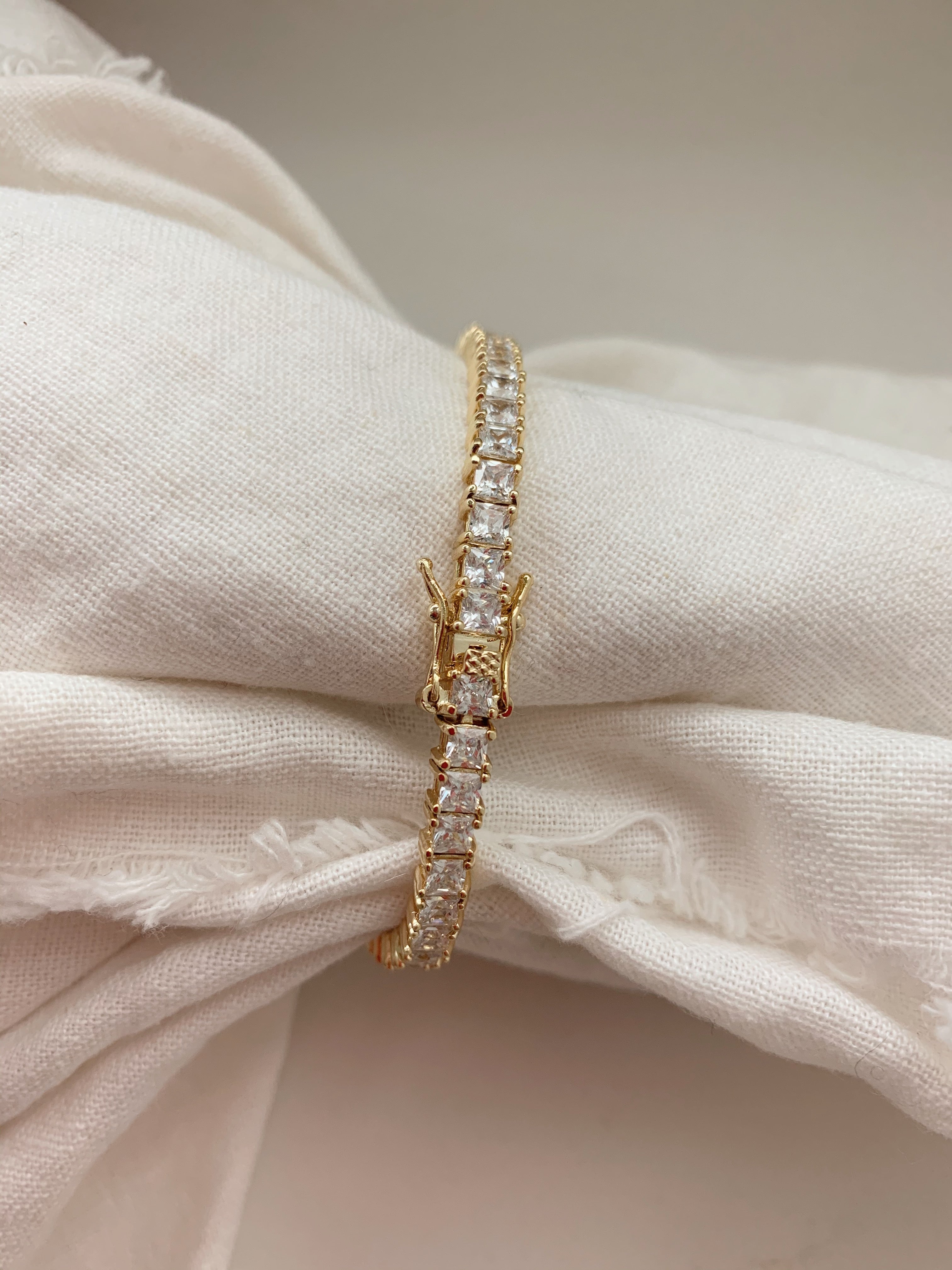 Views & Co LUXE Tennis Necklace and Bracelet Set
