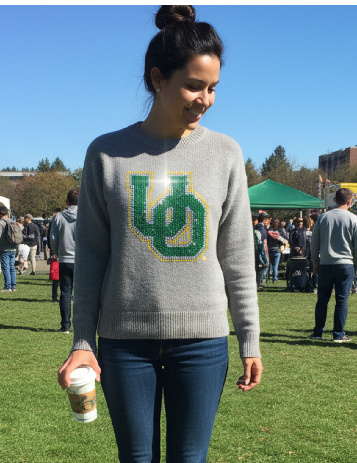 University Of Oregon Large Interlocking UO Gray Crewneck Sweater