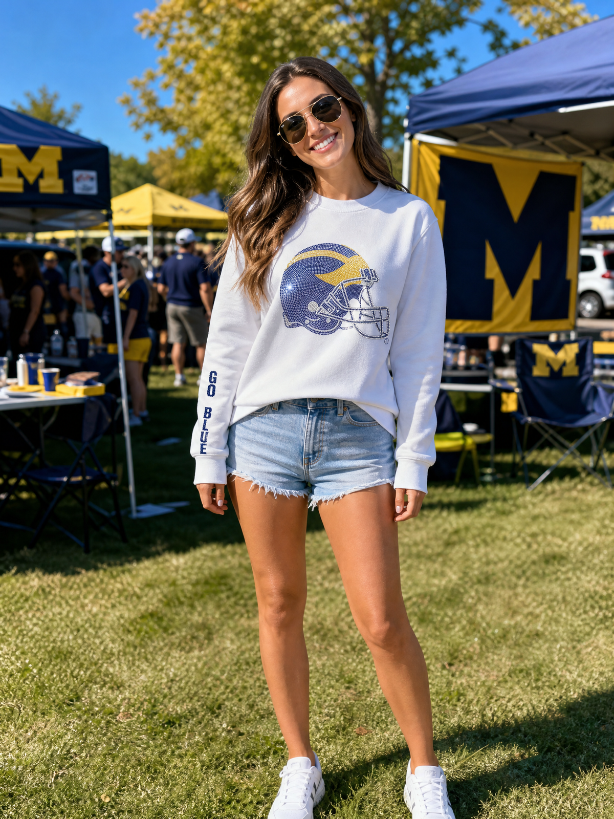 University of Michigan Helmet Go Blue White Crewneck Sweatshirt