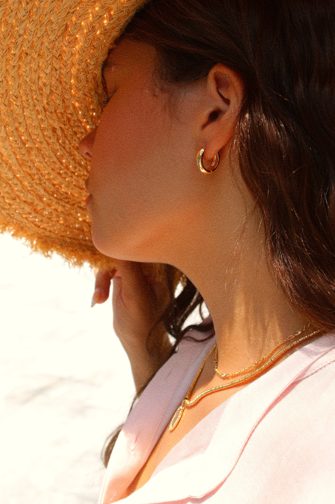 Views & Co. Tiny Plain Minimalistic and Simple Huggie Earrings