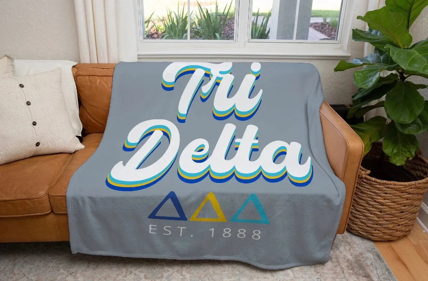 Tri Delta XL 60x80. Retro Sherpa Throw Blanket