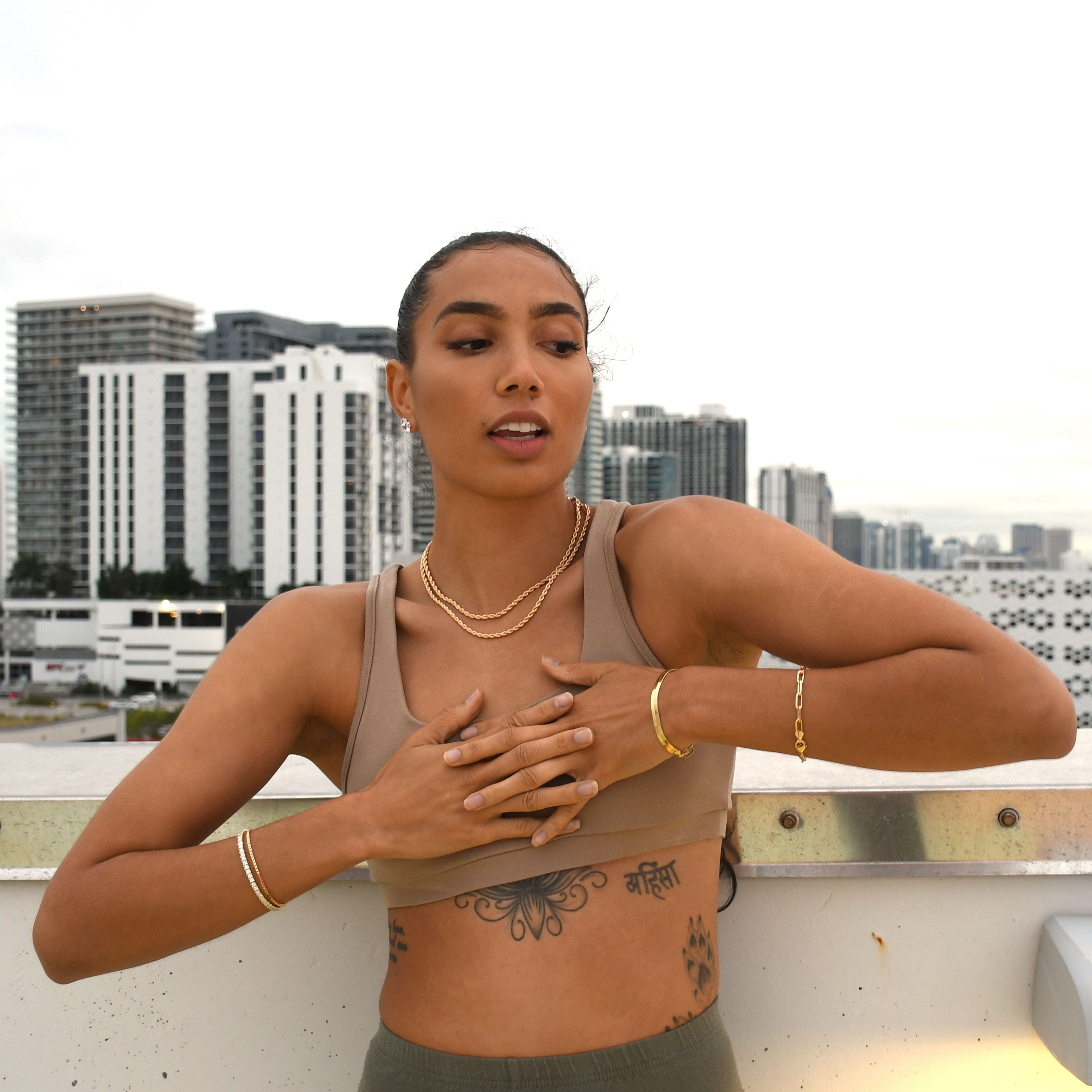 Views & Co. La Ropa Necklace Set