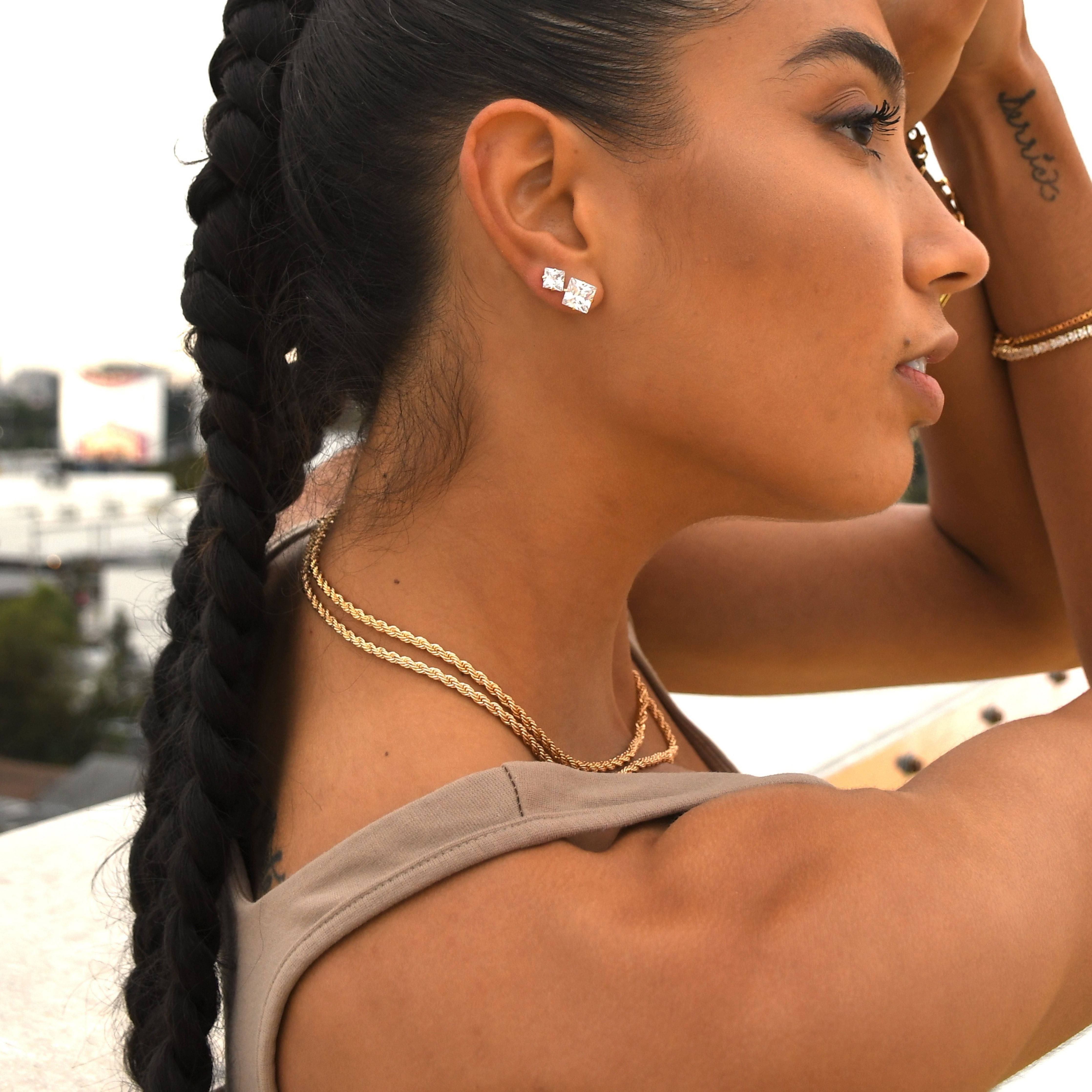 Views & Co. La Ropa Necklace Set