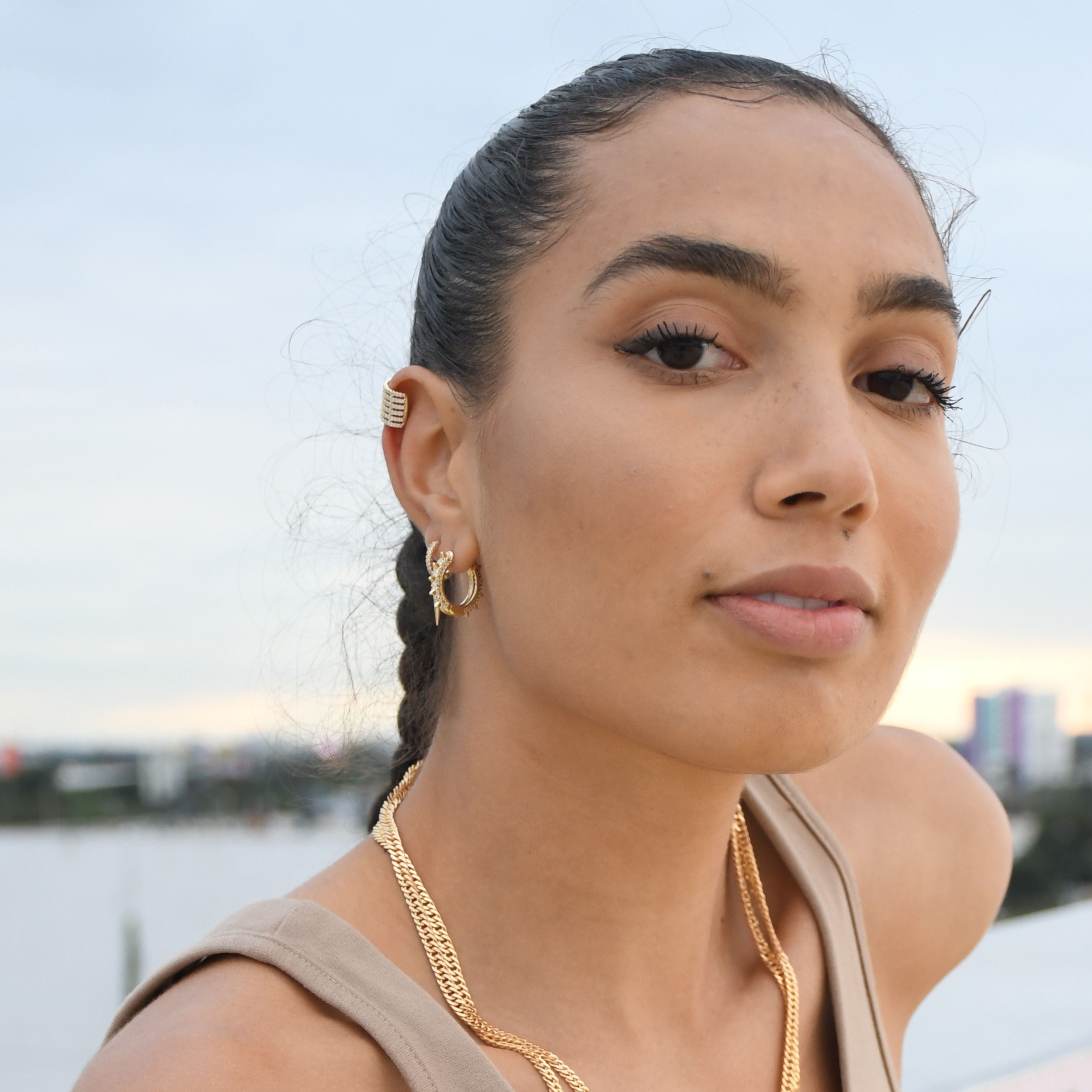 Views & Co. Miss Spike Earrings