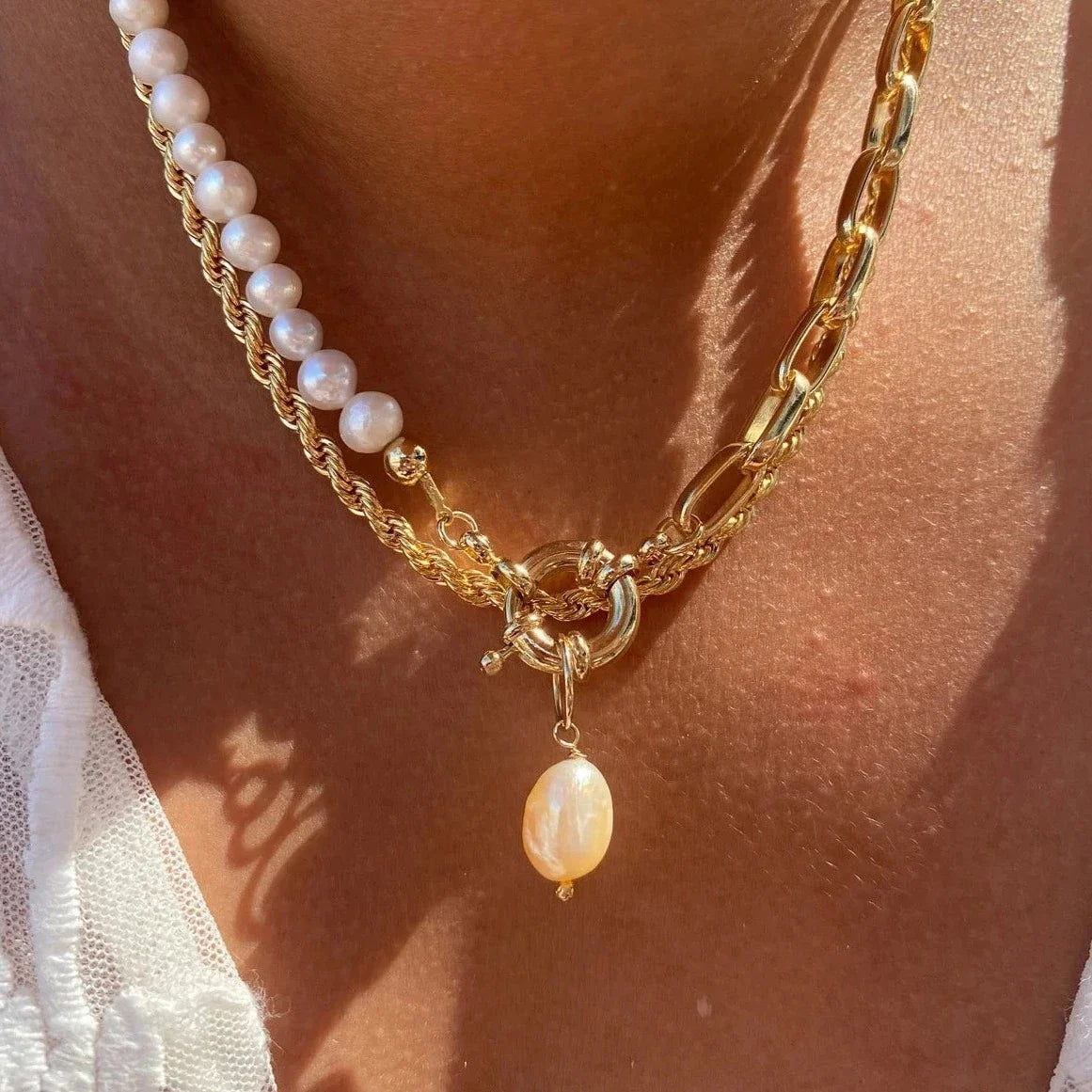 Views & Co. Garnet Pearl Necklace