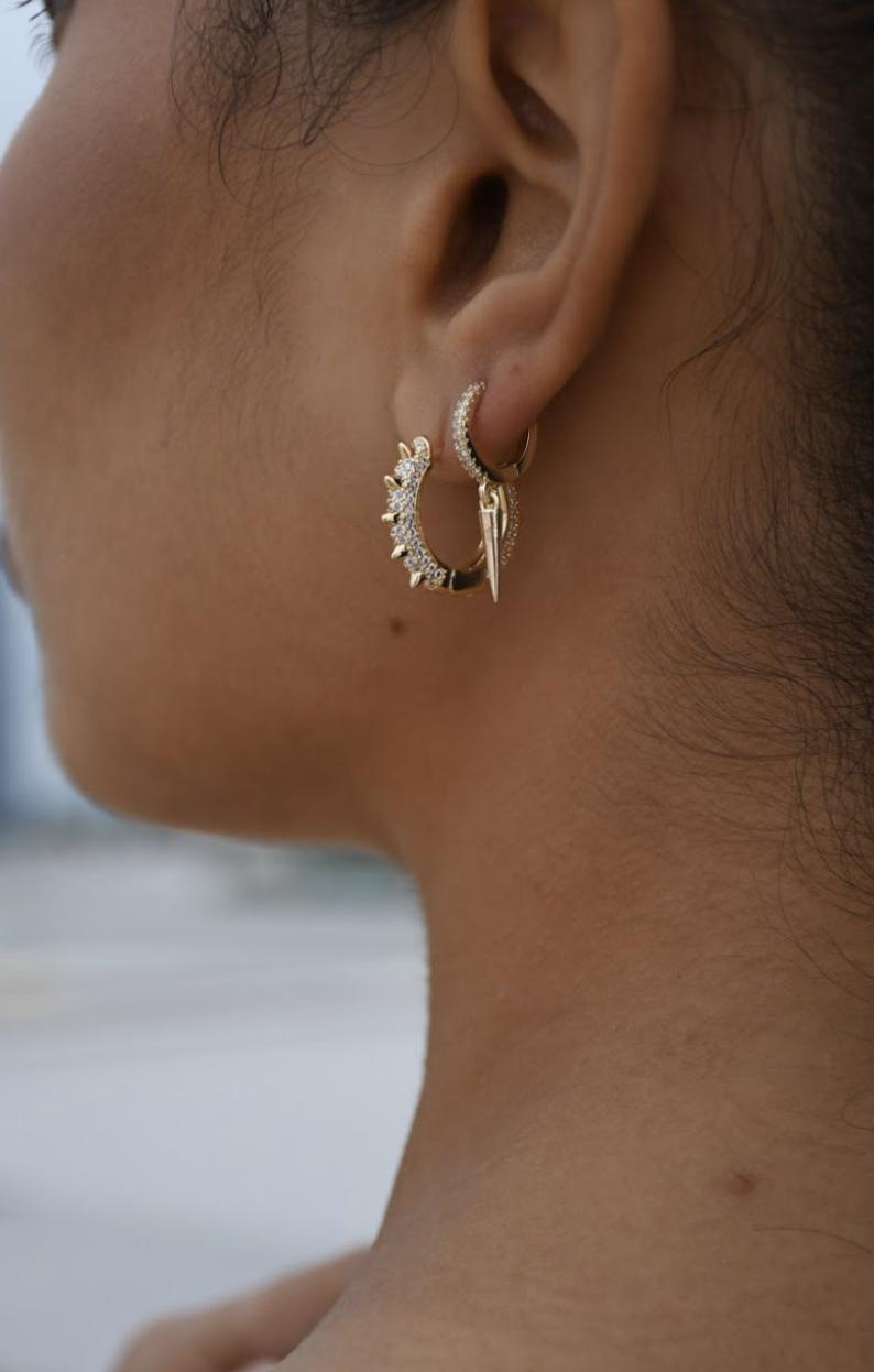 Views & Co. Miss Spike Earrings