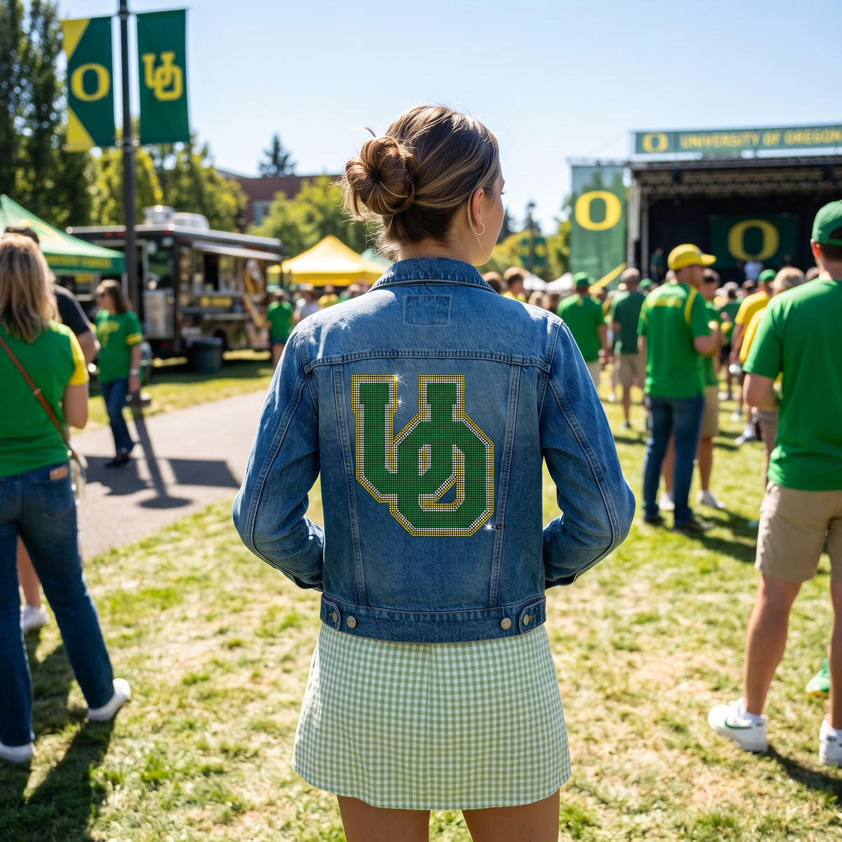 University Of Oregon Large Interlocking UO Blue Denim Jacket
