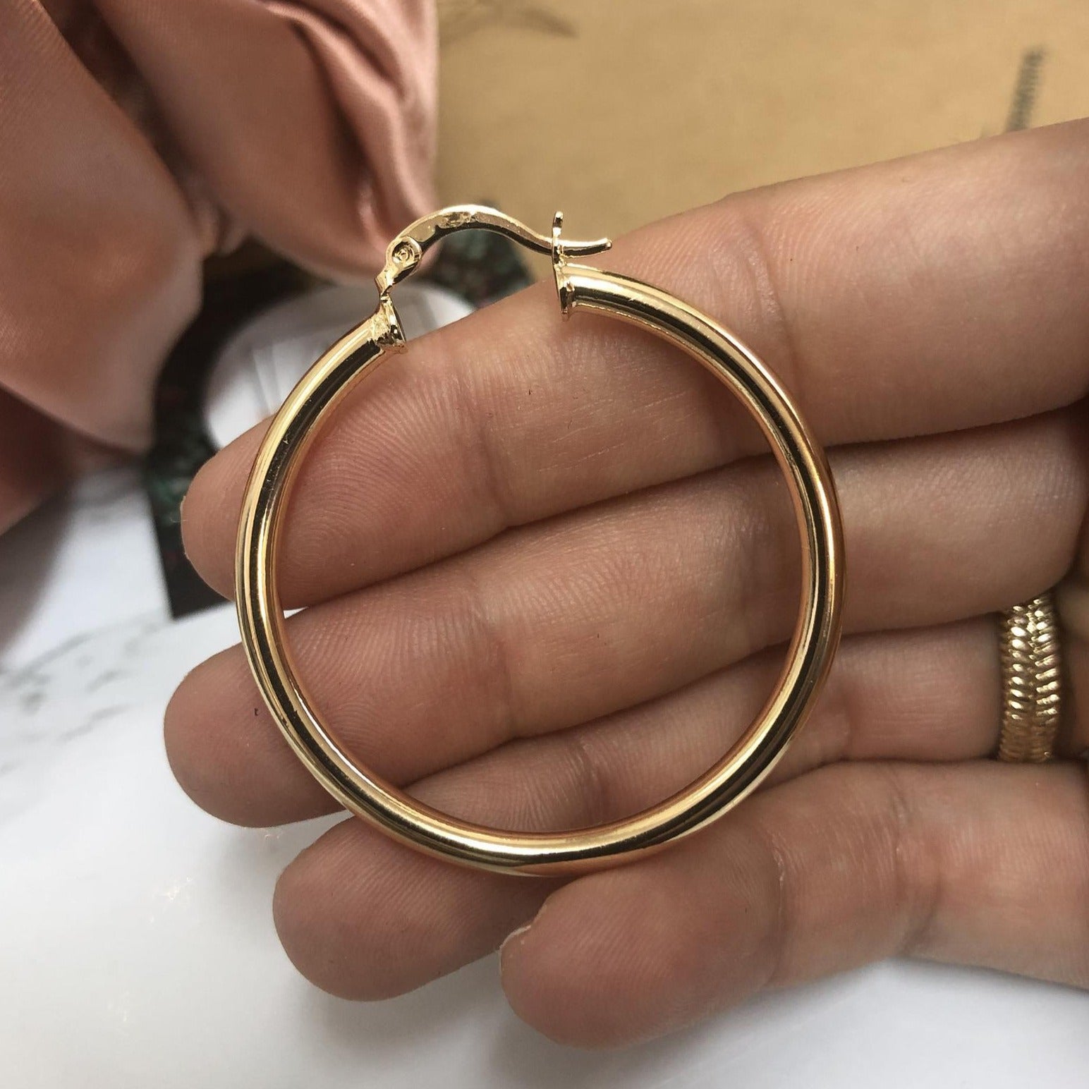 Views & Co. Miss Skinny Hoop Earrings